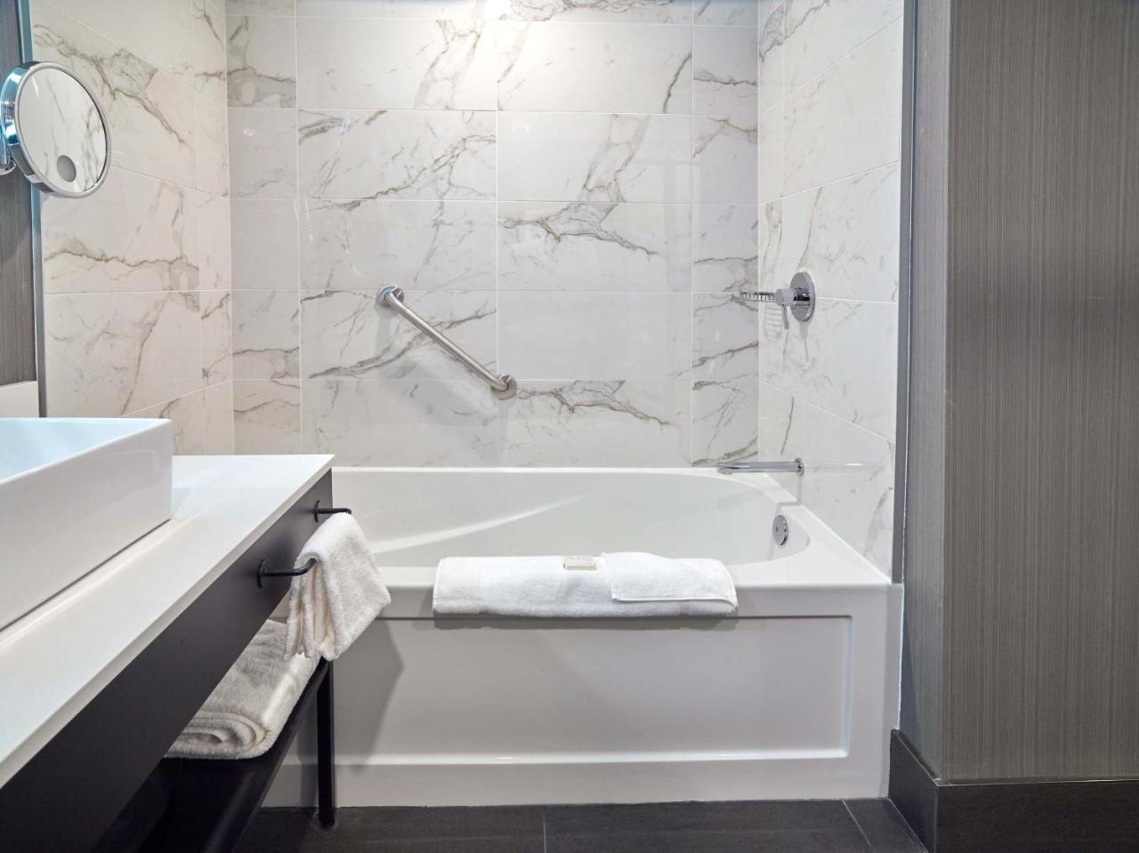 Sandman Signature Plano-Frisco Hotel ภายนอก รูปภาพ